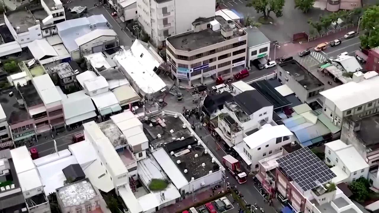 Rescue begins as Taiwan quake collapses building