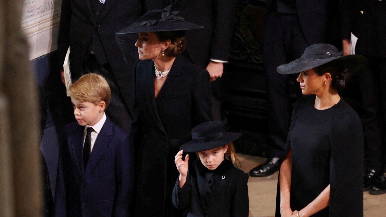 ‘We’re a family’: William’s children attend Queen’s funeral - Sky News Australia