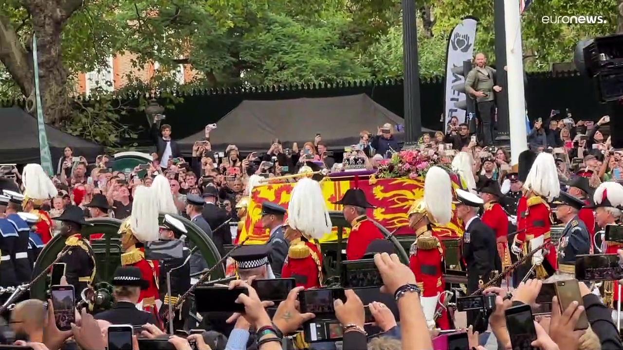 Crowds in London bid final farewell to Queen Elizabeth II