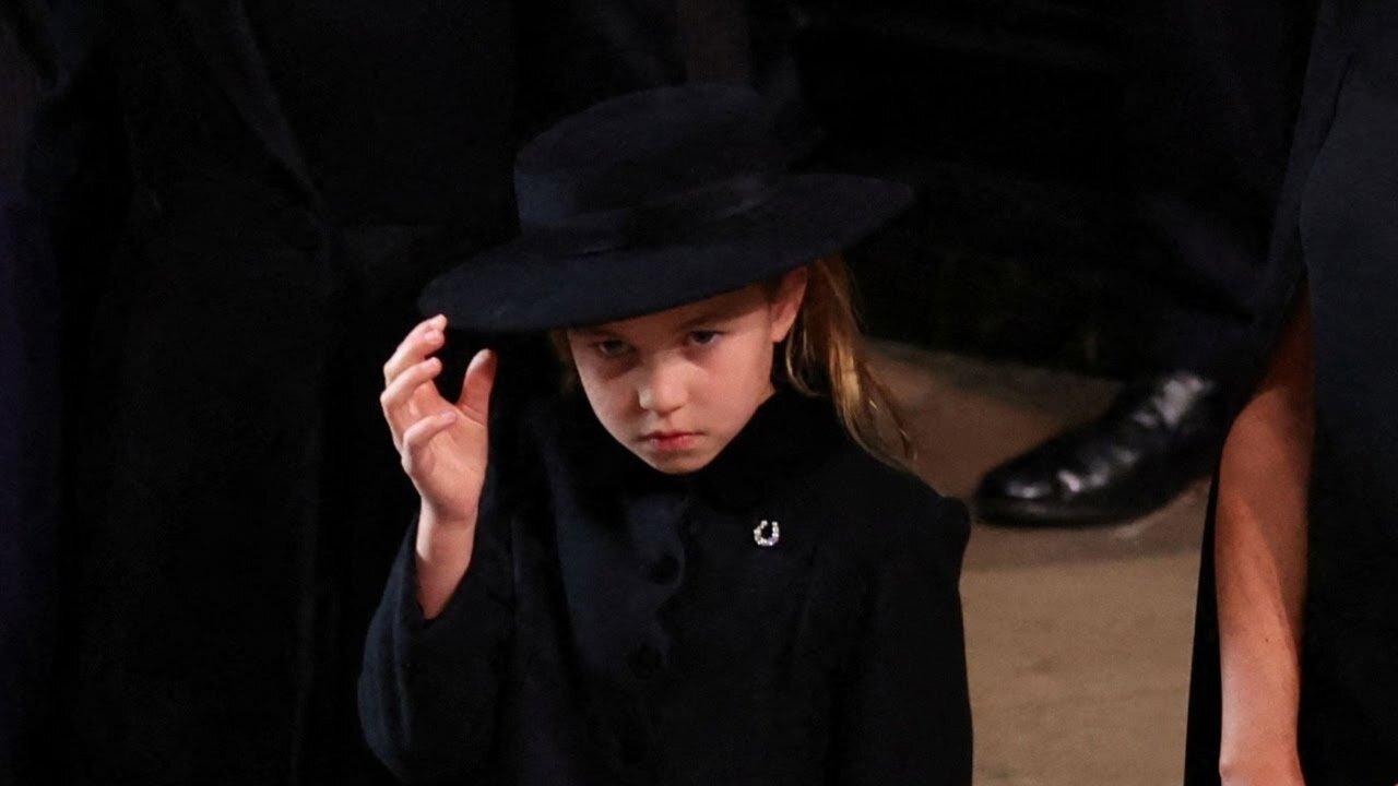 Princess Charlotte's 'incredibly touching' tribute to the Queen - Sky News Australia