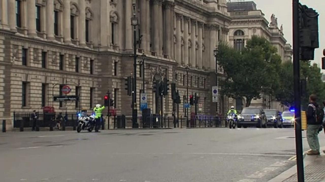Liz Truss's car arrives at Parliament ahead of 'mini budget'