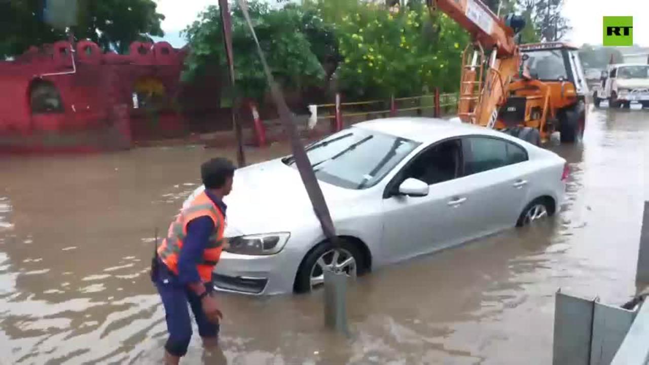New Delhi severely flooded following heavy rains