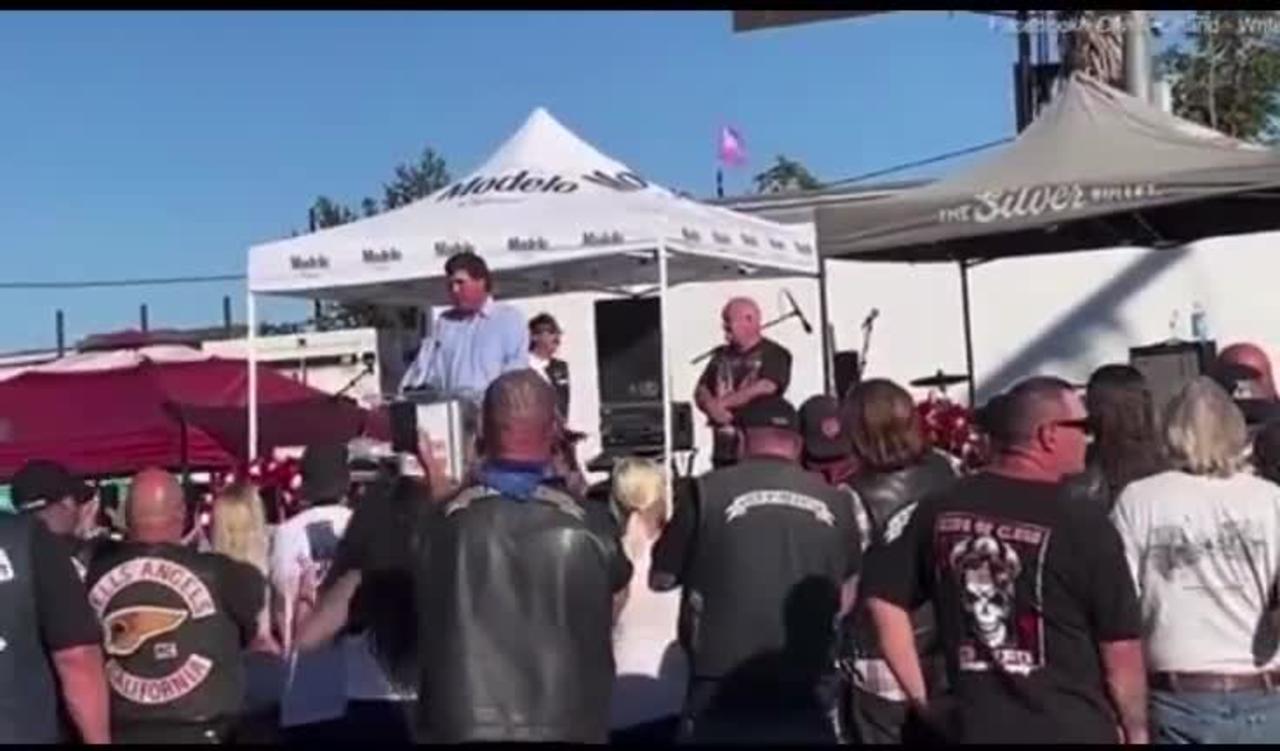 Tucker Carlson Makes SURPRISE Visit To The Funeral Of A Hells Angels Founder