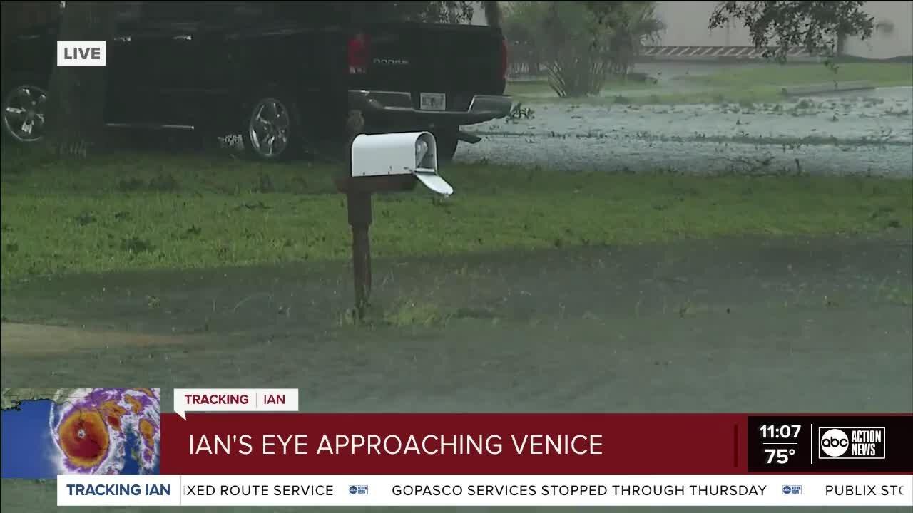 Michael Paluska in Sarasota County | Hurricane Ian's eye is approaching Venice.