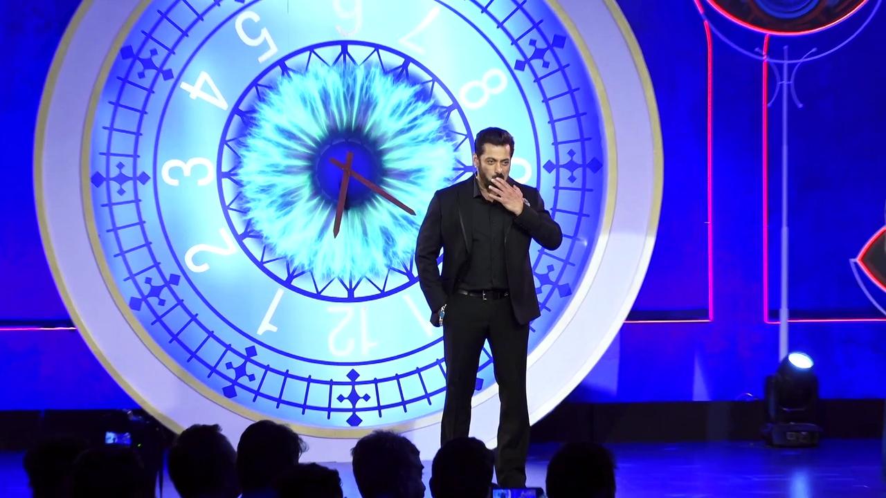 Salman responds to rumours of charging Rs 1,000 crore for 'Bigg Boss 16'