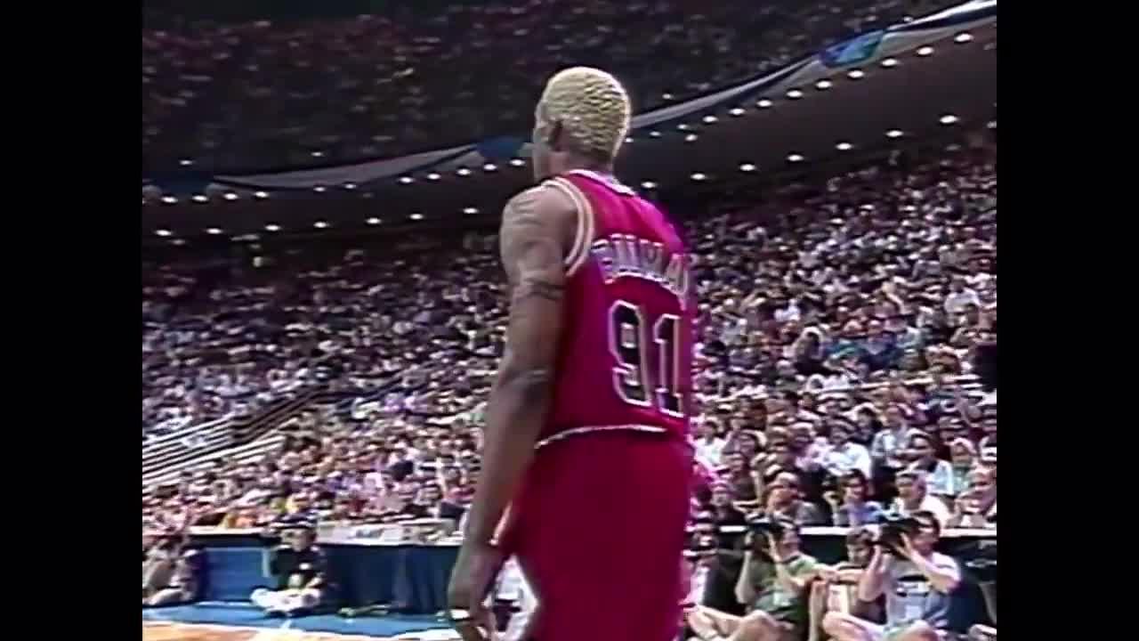 Shaquille O'Neal vs Dennis Rodman Heated Moments Comp