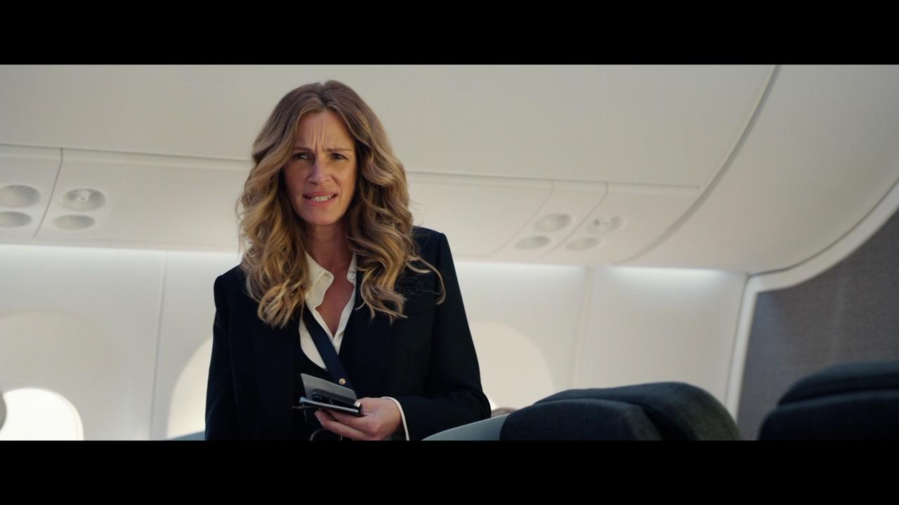 Ticket To Paradise Star Julia Roberts (Georgina) Finds George Clooney (David) Sitting In Her Row