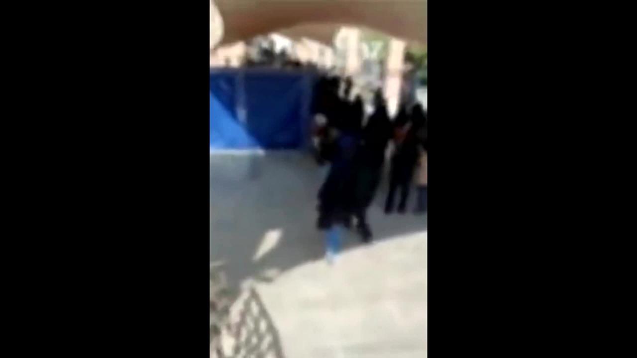 Women students tell Iran's president to 'get lost'