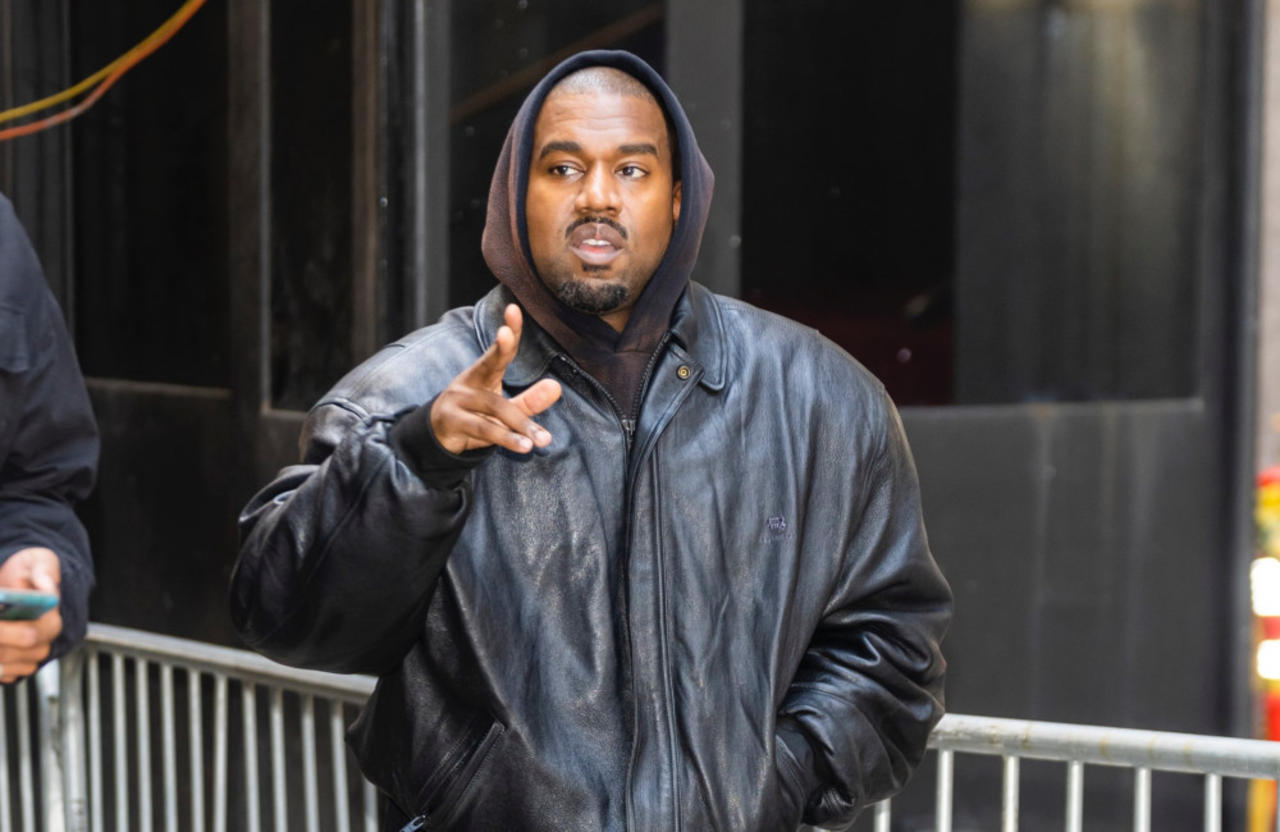 Kanye West addresses anti-Semitic controversy!