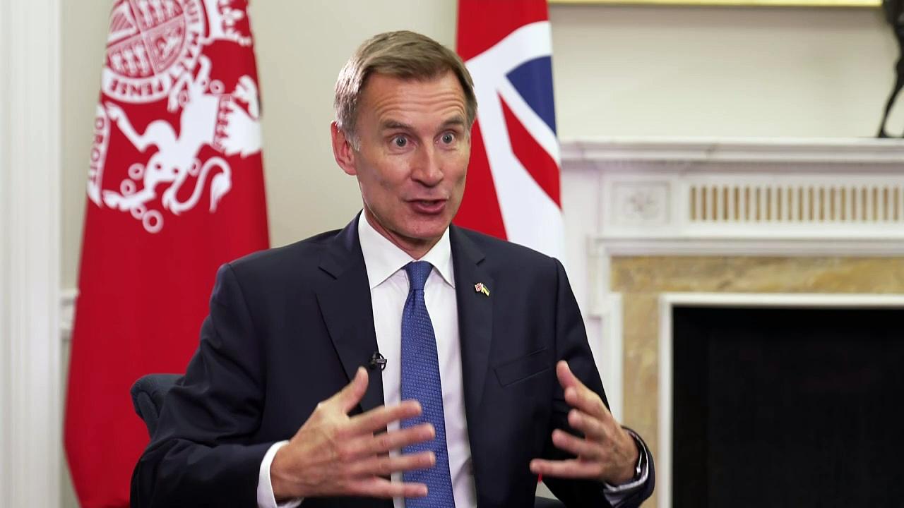 Hunt: New leadership would bring more instability
