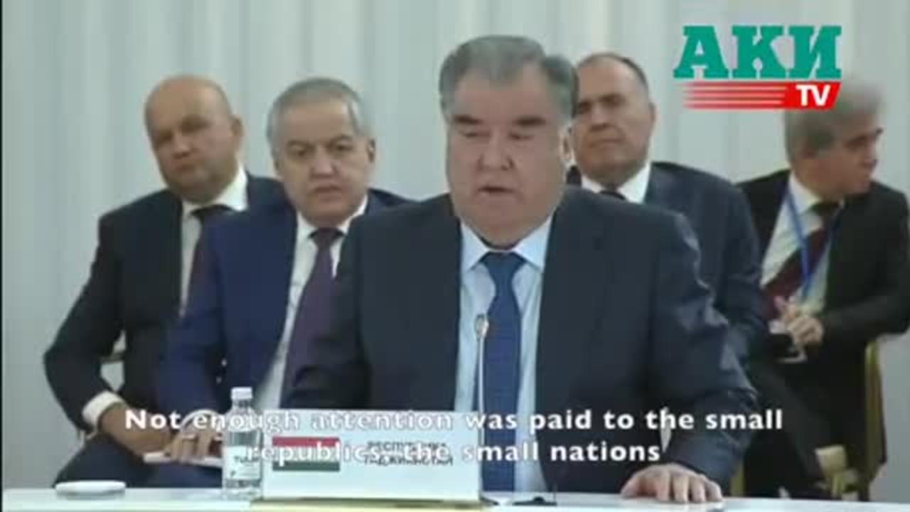 Tajikistan president blames the collapse of the Soviet Union