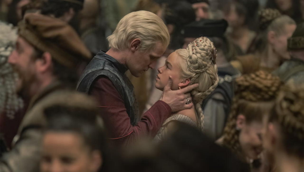 ‘House of the Dragon’ Producer Baffled Daemon Targaryen Has Become an “Internet Boyfriend” | THR News