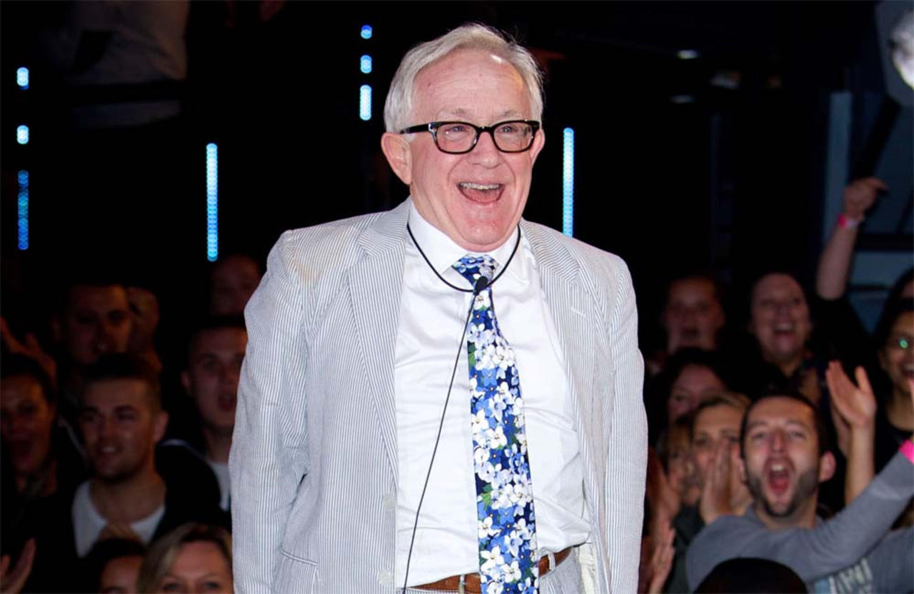 Sean Hayes pays tribute to Leslie Jordan