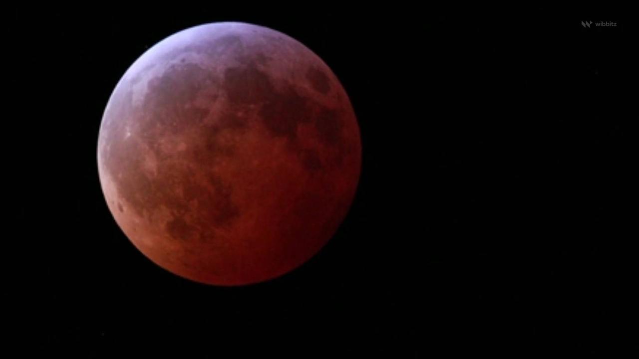 A Total Lunar Eclipse Will Happen on Election One News Page VIDEO