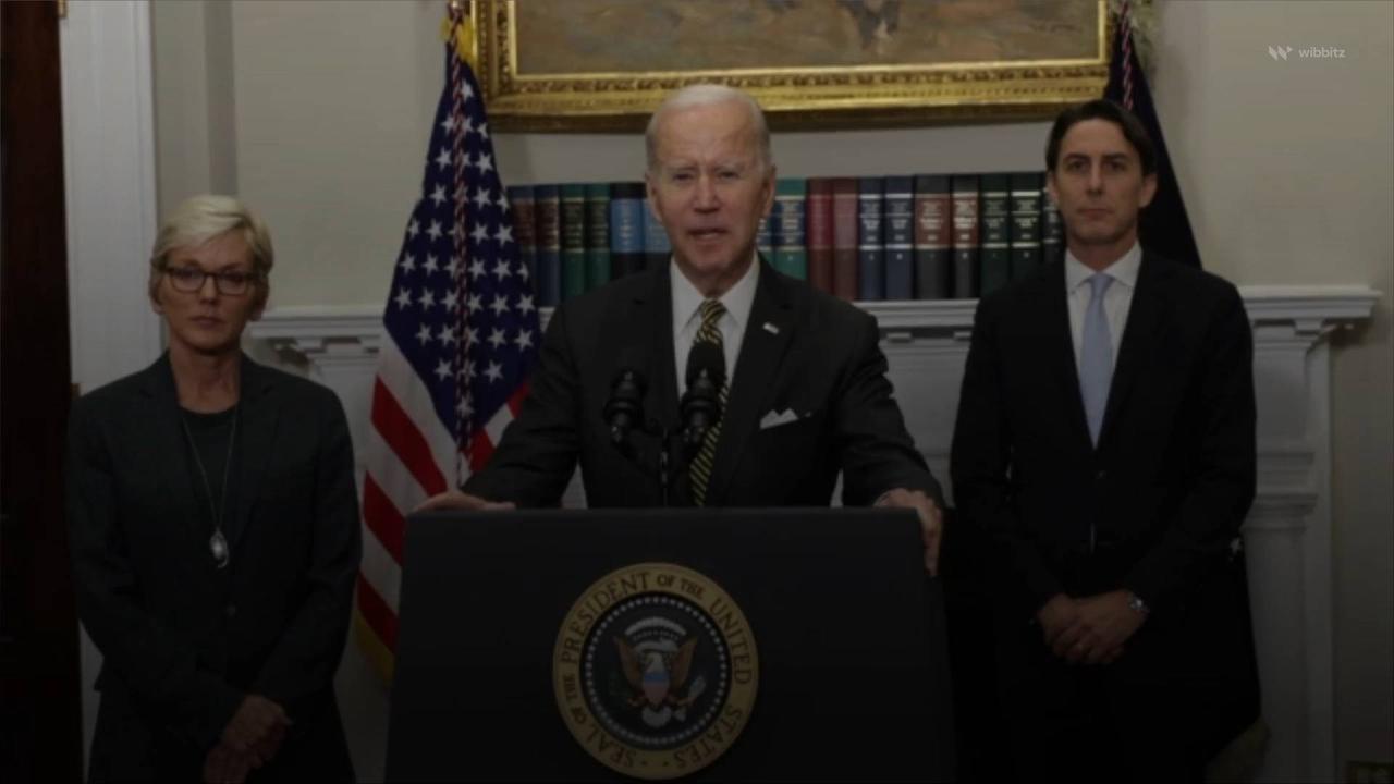 Biden Says Oil Companies Will Face a ‘Higher Tax’ if They Don’t Ramp Up Production