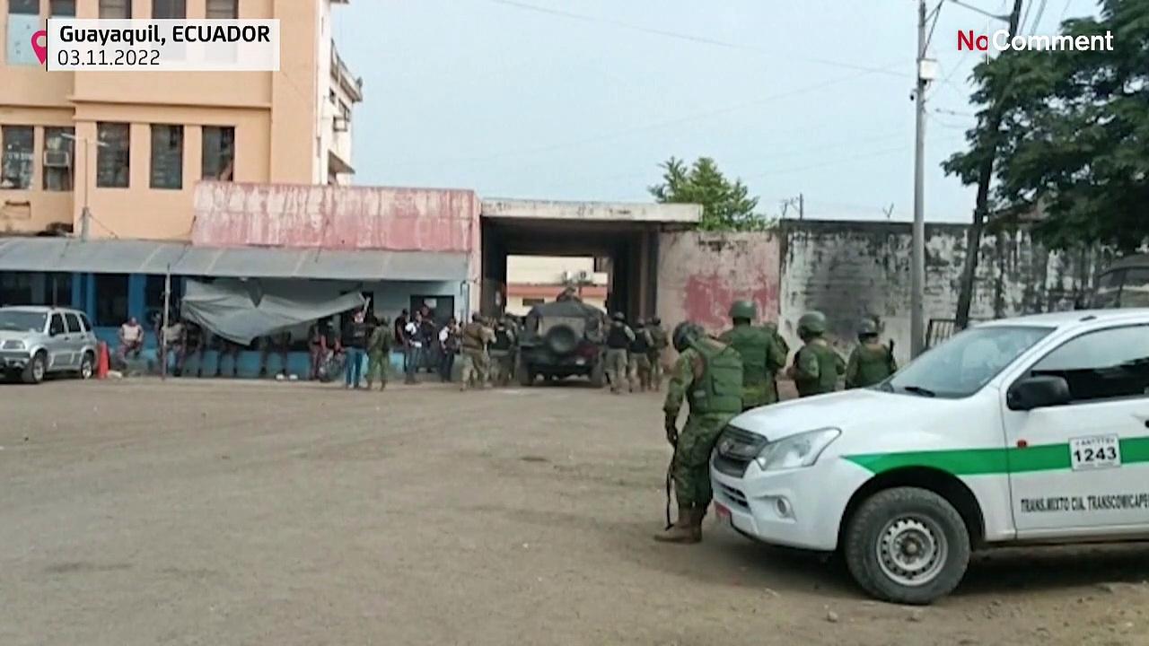 Watch: Soldiers in Ecuador tackle prison riot