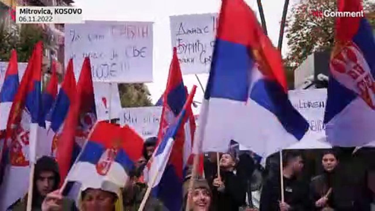 Watch: Ethnic Serbs rally in northern Kosovo after leaving jobs in protest