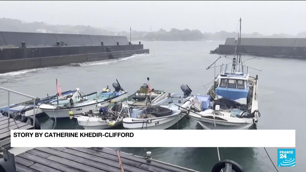 Powerful typhoon hits on Japan's Kyushu island • FRANCE 24 English