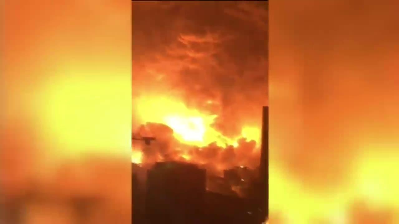 Tianjin explosion video captures fear of eyewitnesses - BBC News