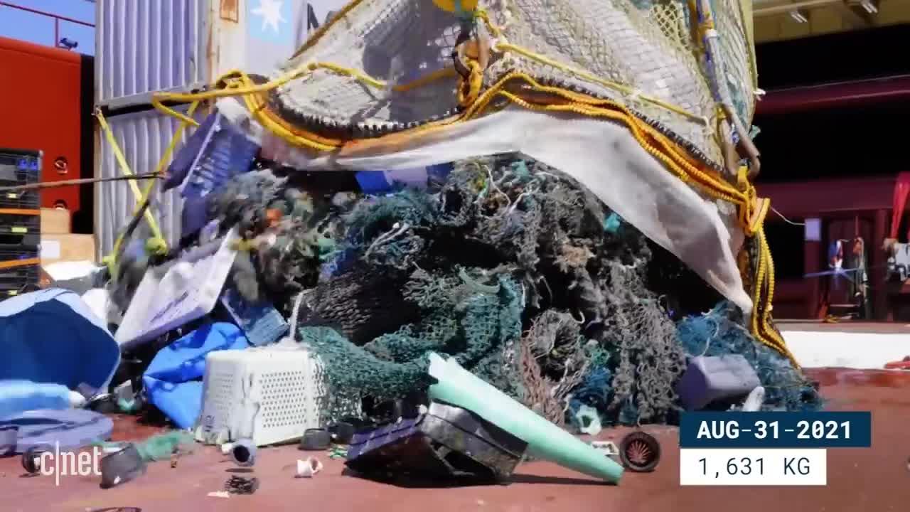 The Ocean Cleanup begins cleaning the Great Pacific Garbage Patch