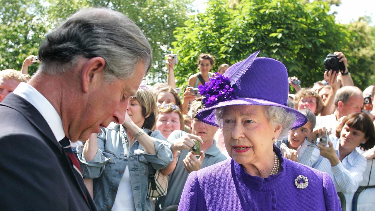 The Crown: Did Prince Charles really want the Queen to abdicate?