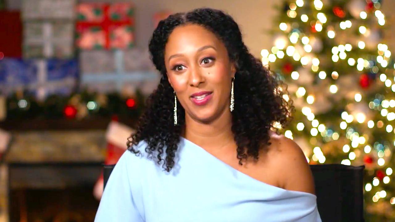 Tamera Mowry Has Your Inside Look at Hallmark's Inventing the Christmas Prince