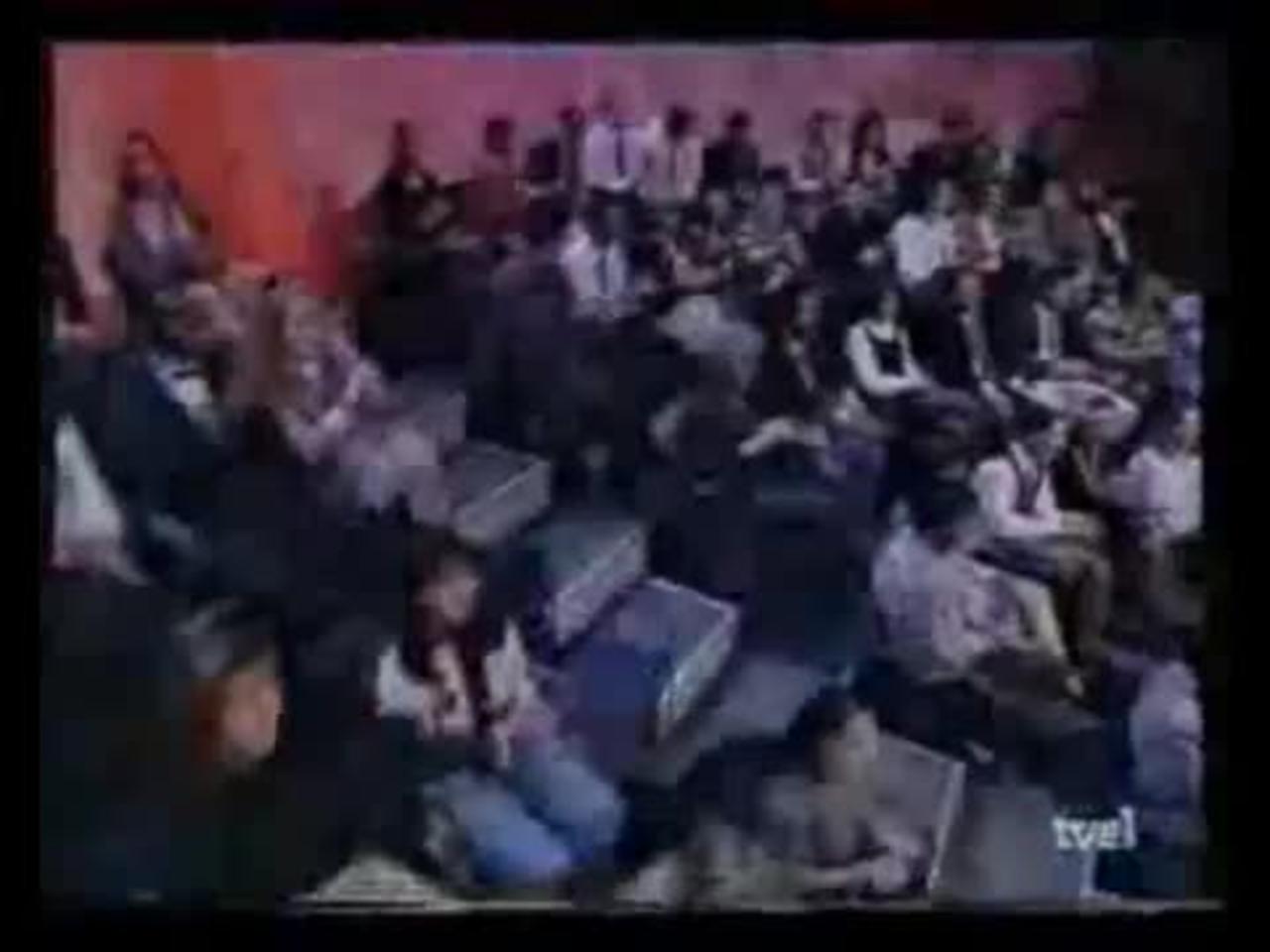 Jerry Lee Lewis en Hola Raffaella de TVE - Great Balls of Fire (Live 1994)