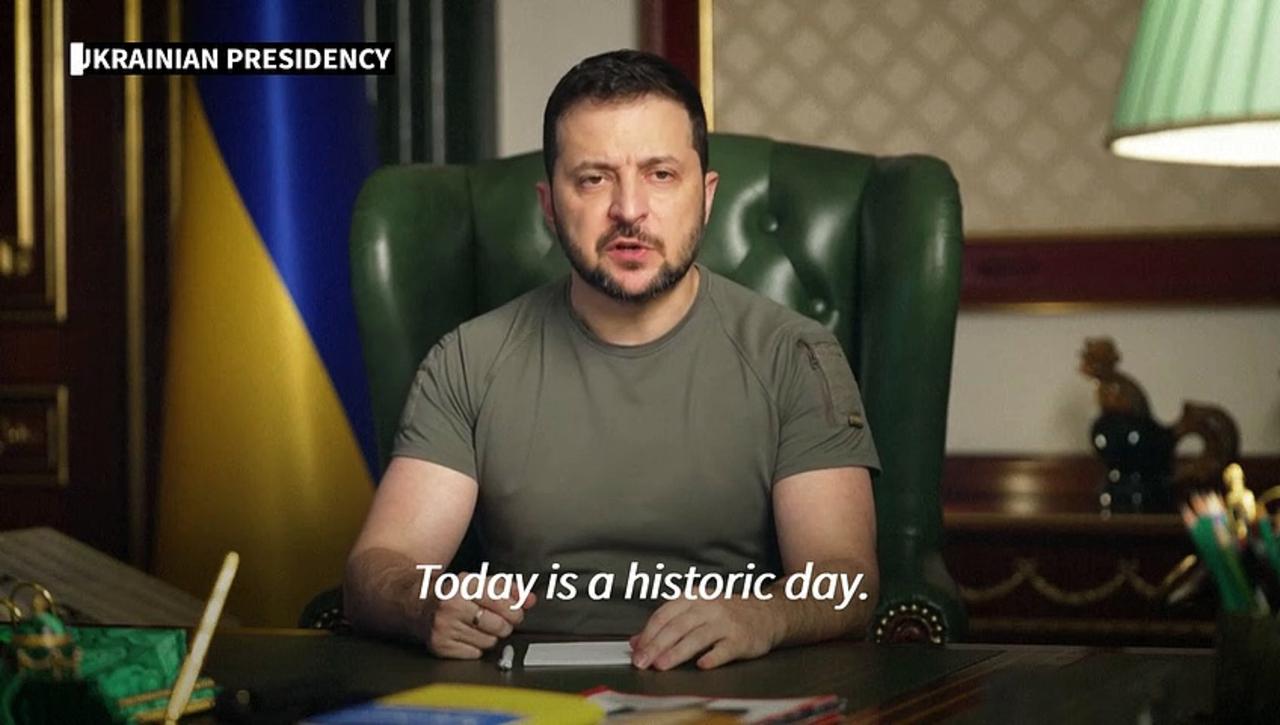 Zelensky hails Ukraine 'taking back Kherson' as 'historic day'