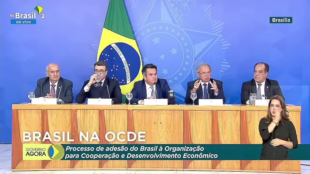 Ministro da Economia Paulo Guedes faz pronunciamento sobre o Brasil na OCDE