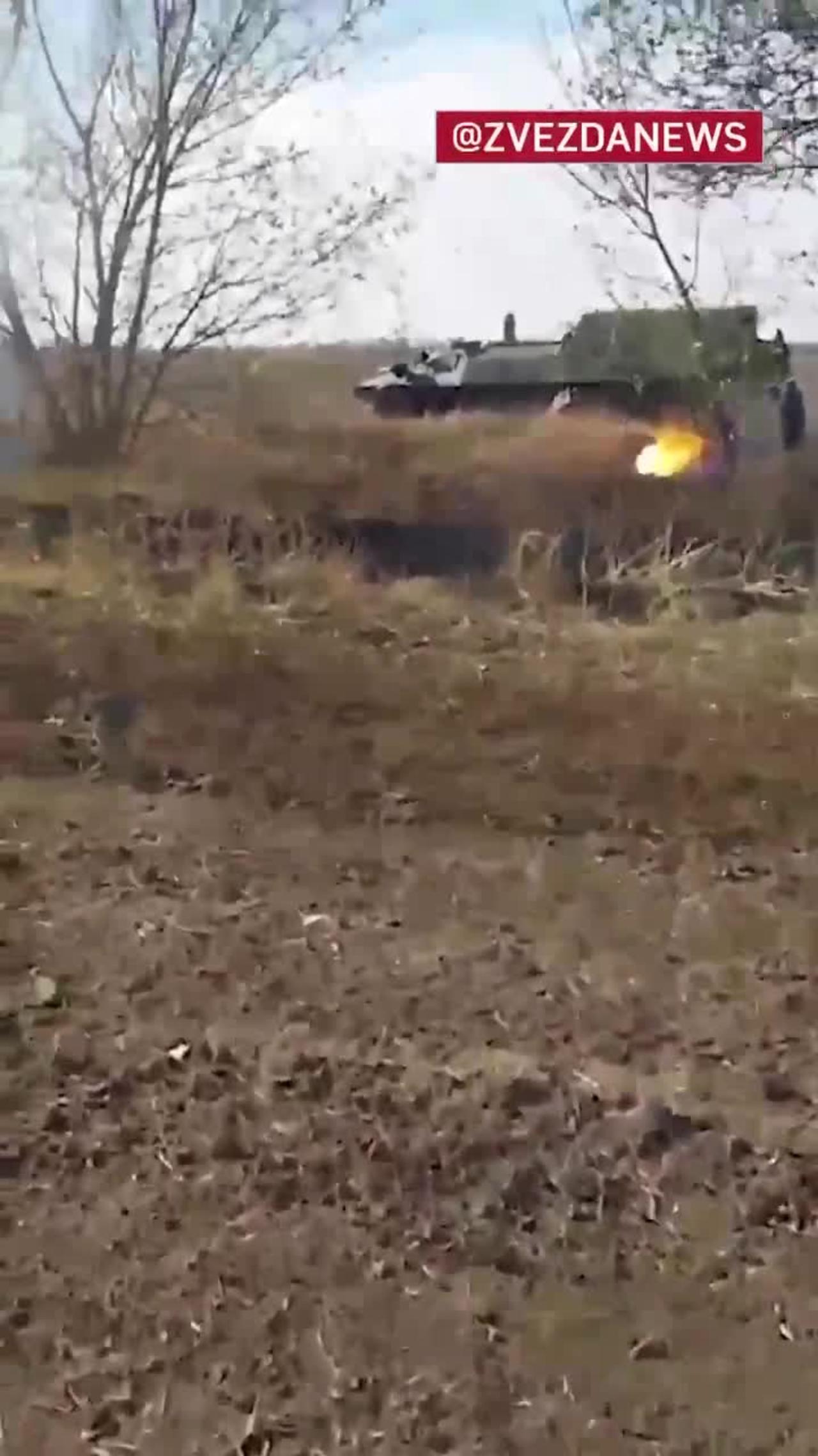 Mykola is loosing far too many tanks and dead Ukrainian soldiers in Cherson - strictly 18+
