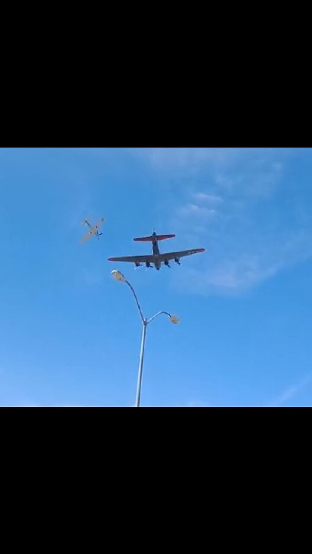 PLANES CRASH AT WINGS OF DALLAS AIR SHOW 😲