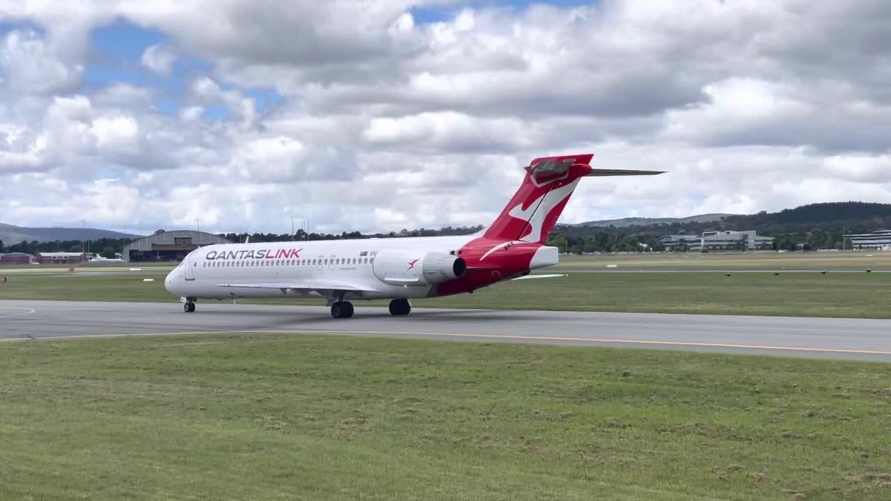 Qantas Boeing 717 engine run at Canberra Airport