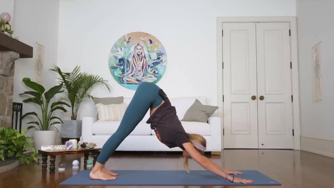 10 Min Power Yoga Flow | Yoga To Blissfully Set Yourself & Your Day Up For Success