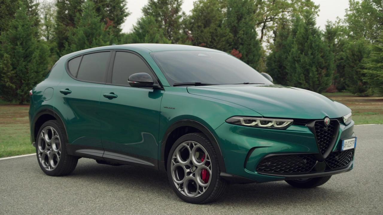 The new Alfa Romeo Tonale Plug-In Hybrid Q4 - One News Page VIDEO