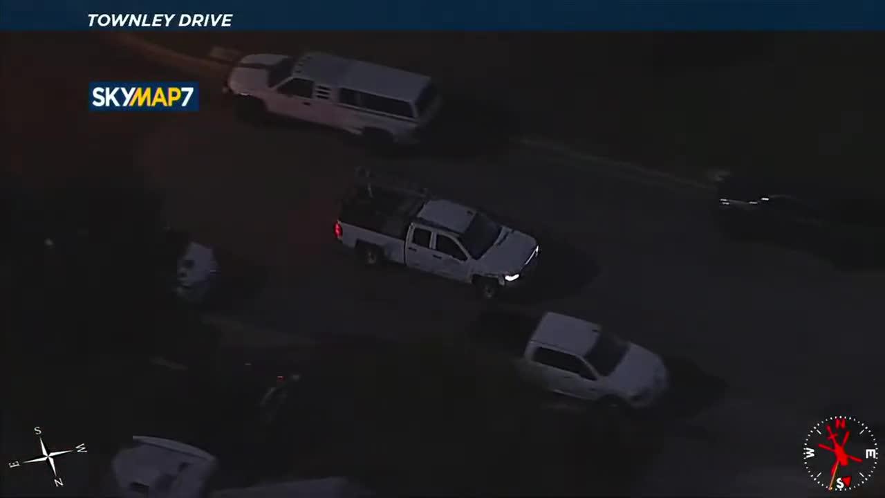 Full Chase Suspect Rams Cars Steals Van And One News Page Video 7413