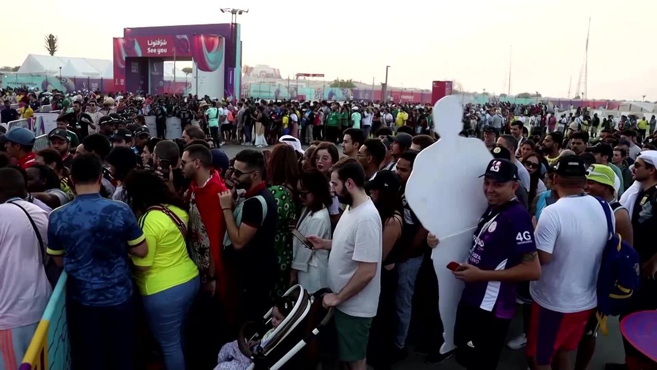 World Cup crowds take in fan zone atmosphere