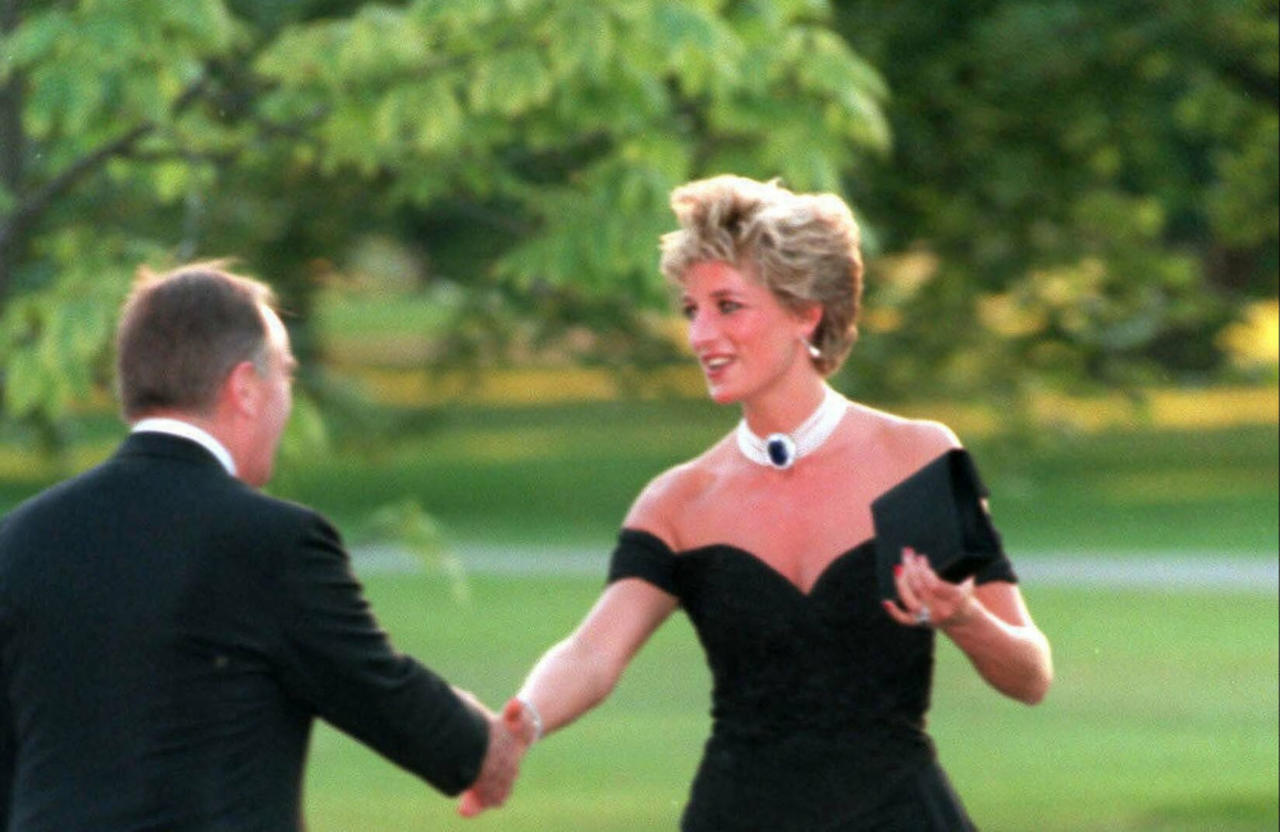 Elizabeth Debicki felt a 'responsibility ' re-creating Princess Diana's revenge dress: 'Everybody wanted to see'