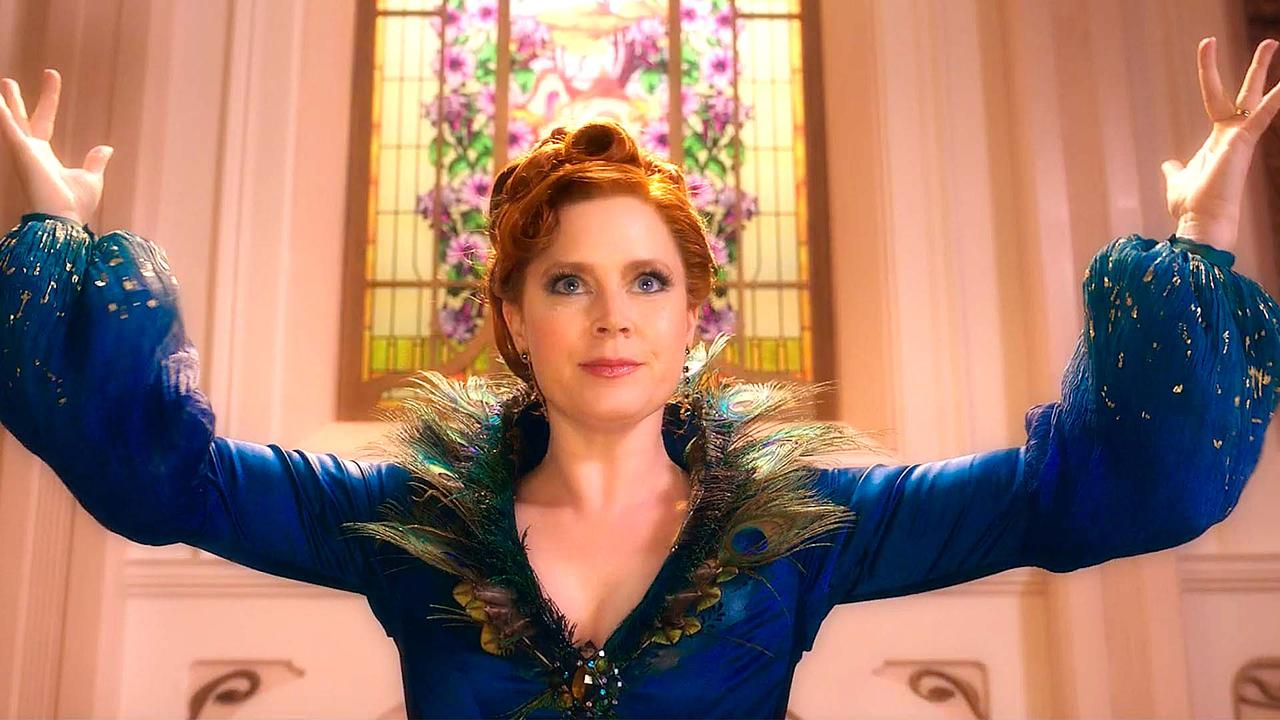 Amy Adams and Maya Rudolph Break Down the Fashion from Disenchanted