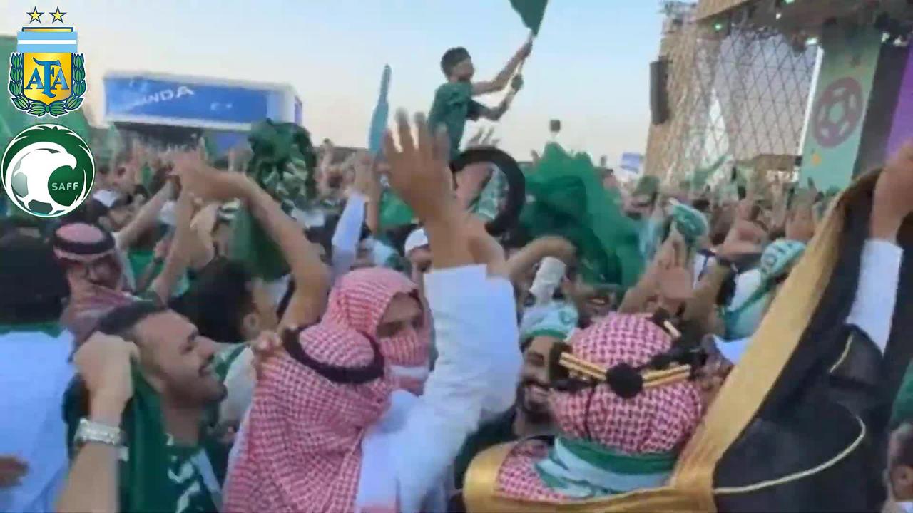 Completely Crazy Saudi Arabia Fan Reactions To 21 Goal Against Argentina In The World Cup