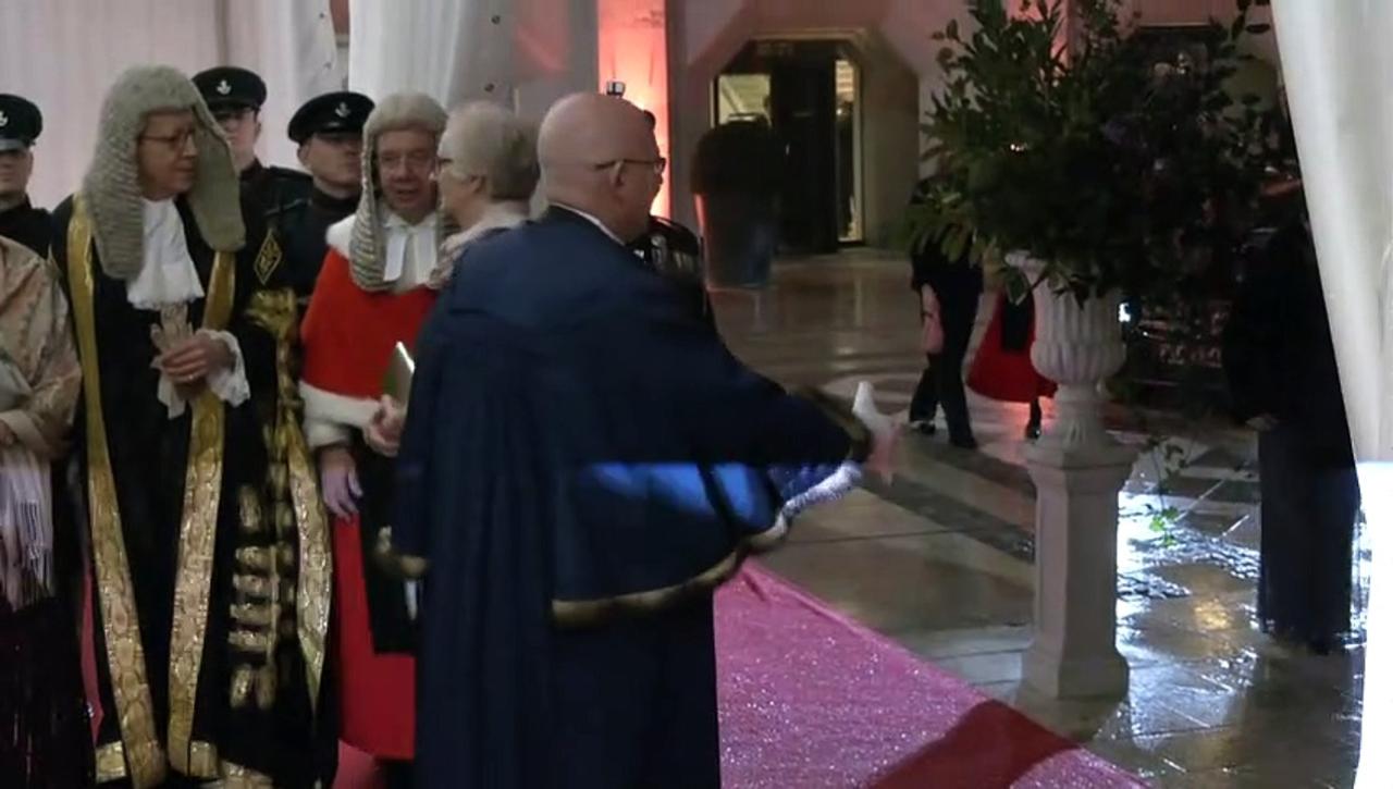 Archbishop of Canterbury arrives at Lord Mayor’s Banquet