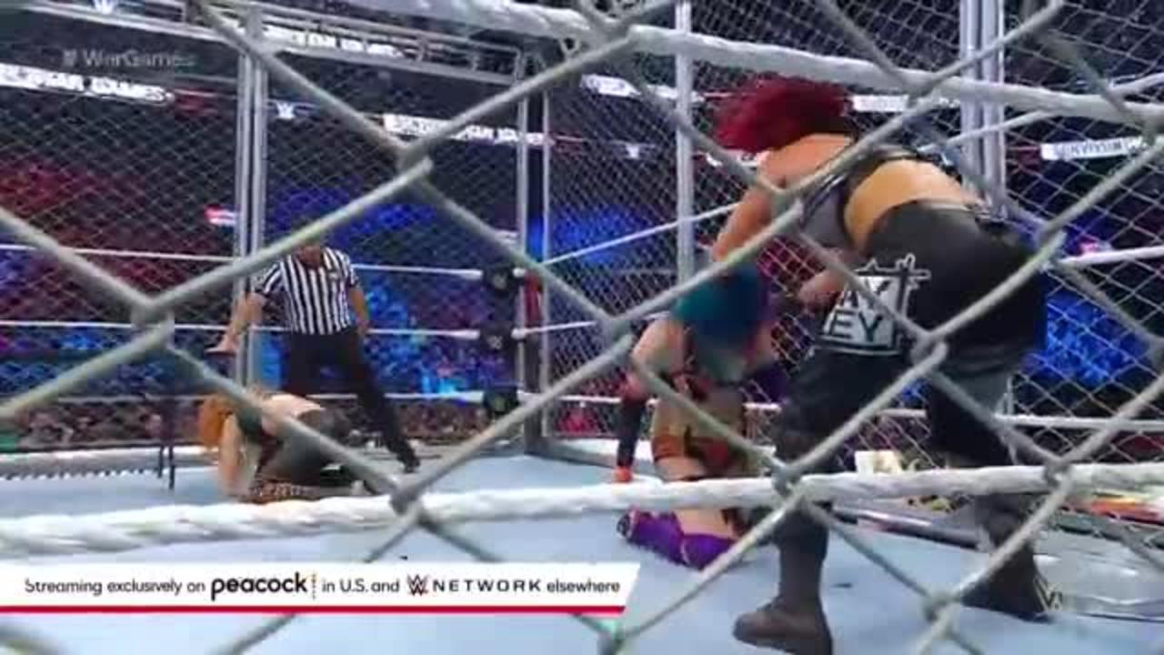 Asuka blinds Rhea Ripley with the Poison Mist: Survivor Series: WarGames