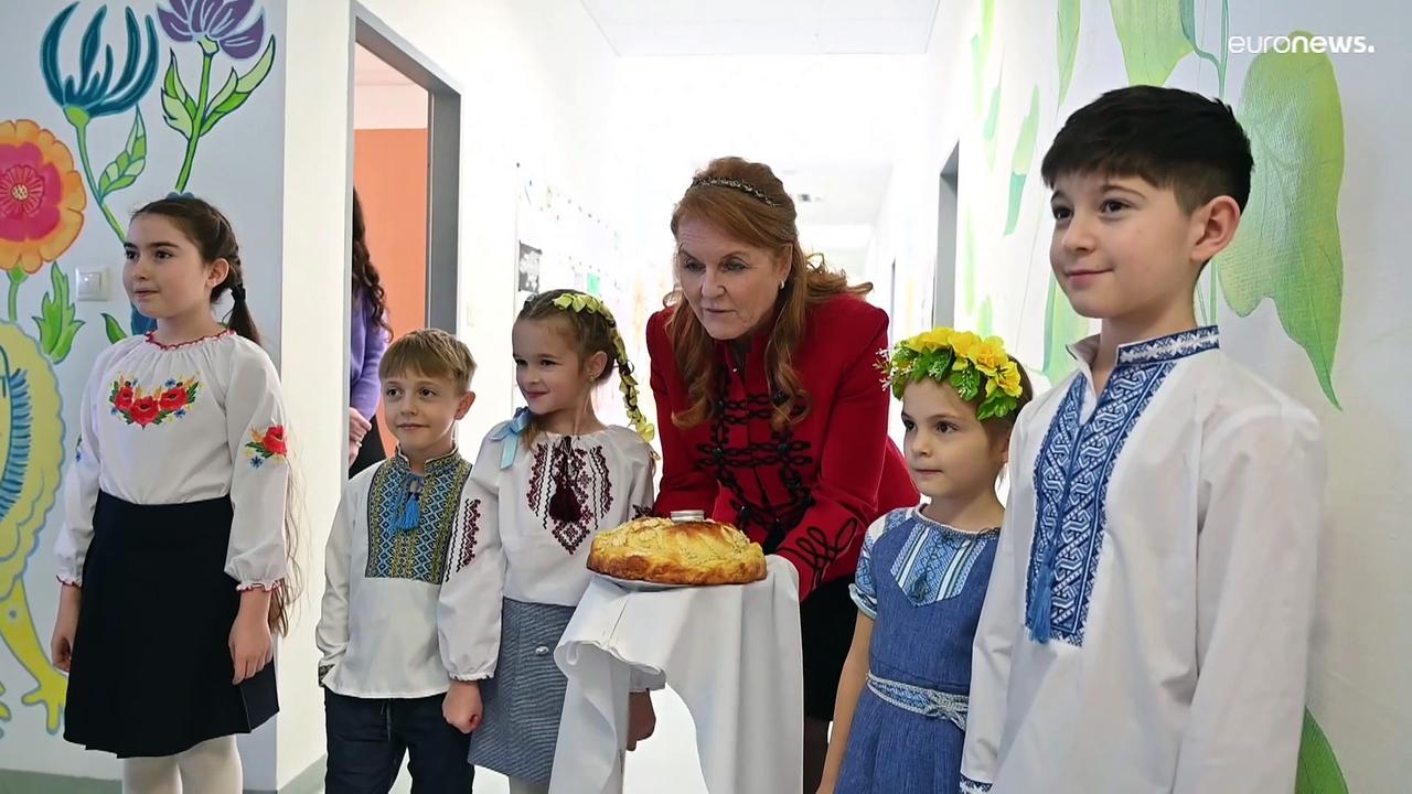 Sarah Ferguson meets young children and refugees in Hungary