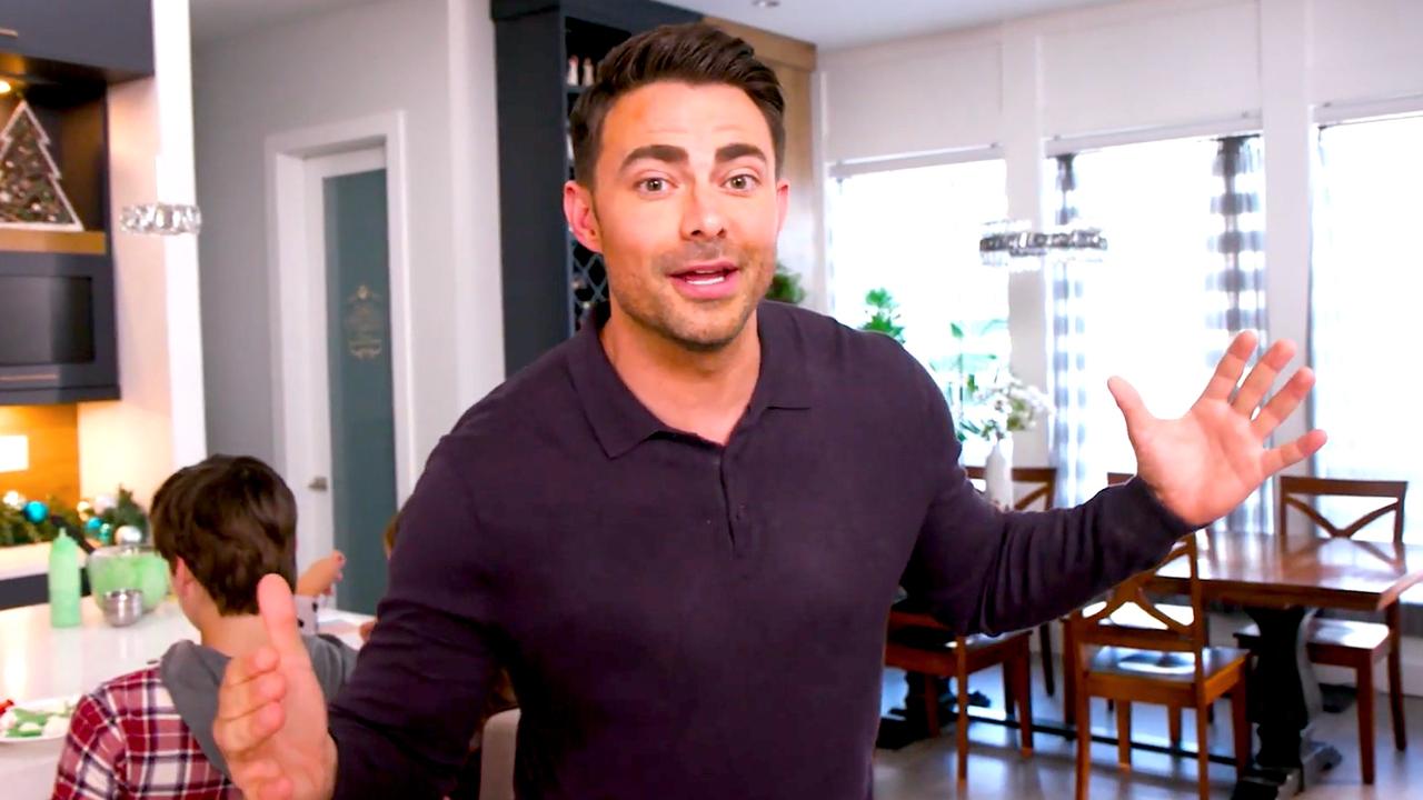 Jonathan Bennett Has Your Inside Look at Hallmark’s Holiday Movie The Holiday Sitter