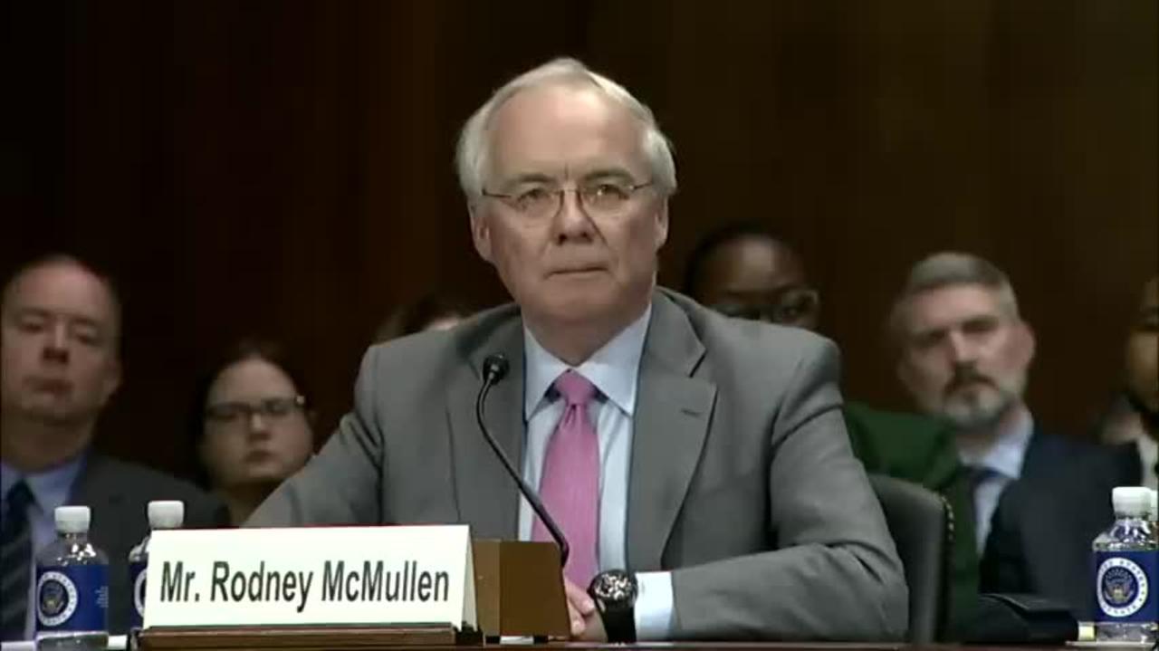Senator Josh Hawley Questions Kroger, Albertsons Execs on Pending Merger, ESG Policies