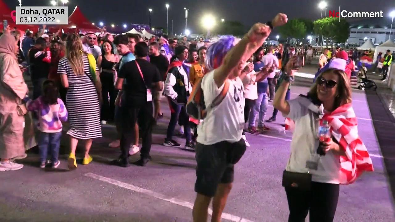 Watch: Fans show off their keepie uppies skills ahead of the Netherlands vs US match in Qatar