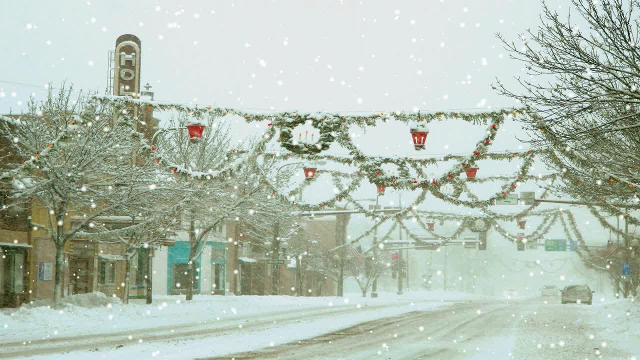 Small Town Main Street Christmas Snow Scene ambience with Christmas Music. Merry Christmas 2022!