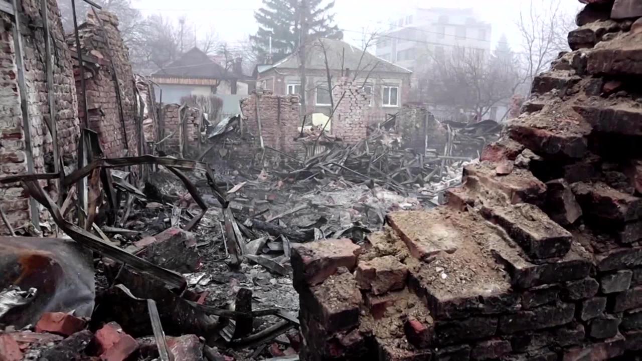 Donetsk residents exhausted by constant shelling