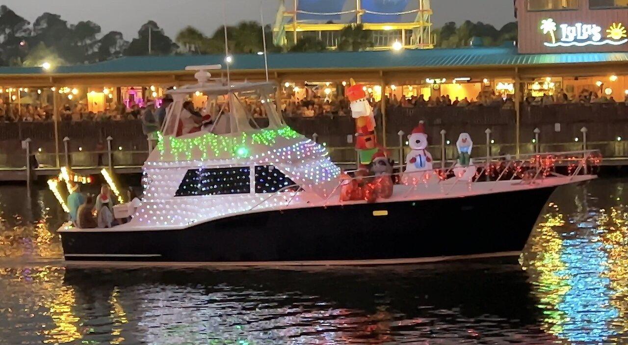 Lighted Christmas Boat Parade in Coastal Alabama