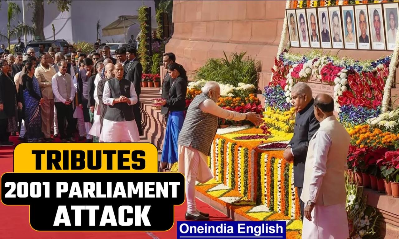 Parliamentarians pay Floral Tributes to Victims of 2001 Parliament Attack | Martyrs | Oneindia News