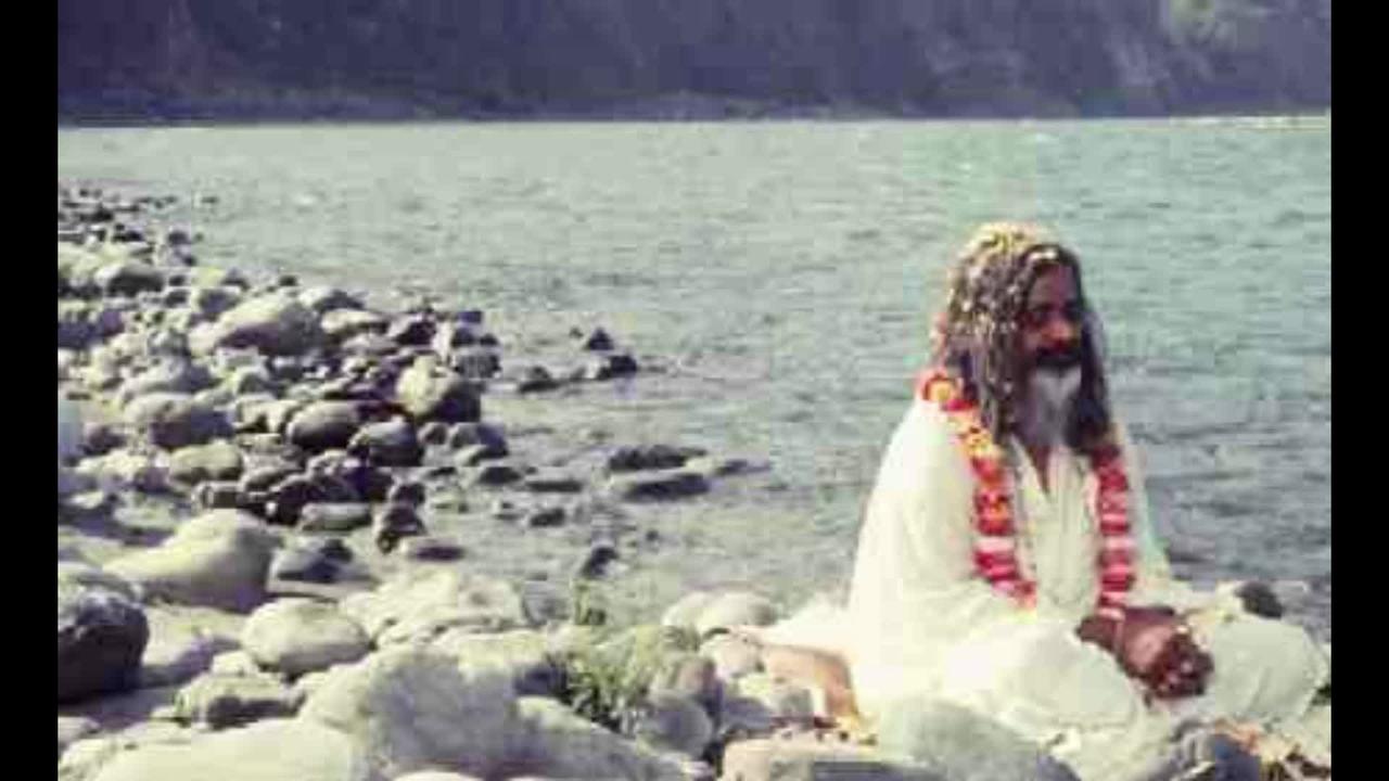 Maharishi Mahesh Yogi ideal behavior